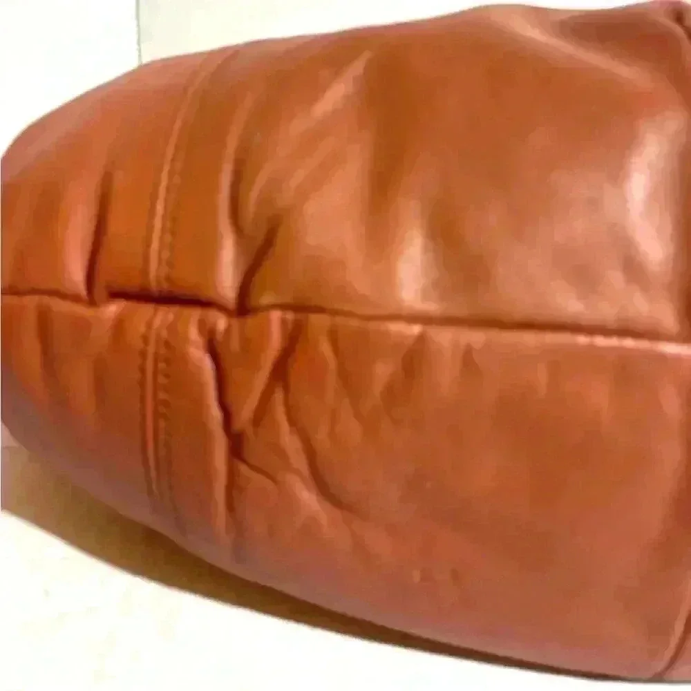 Falor brown leather shoulder handbag